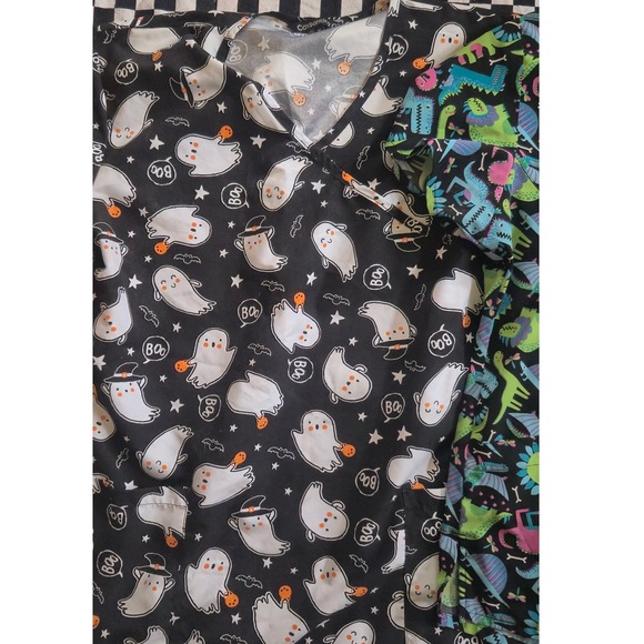 Lot of 2 Womens Scrub Tops Halloween Ghosts & Neon Dinosaurs Size Medium - Picture 3 of 4